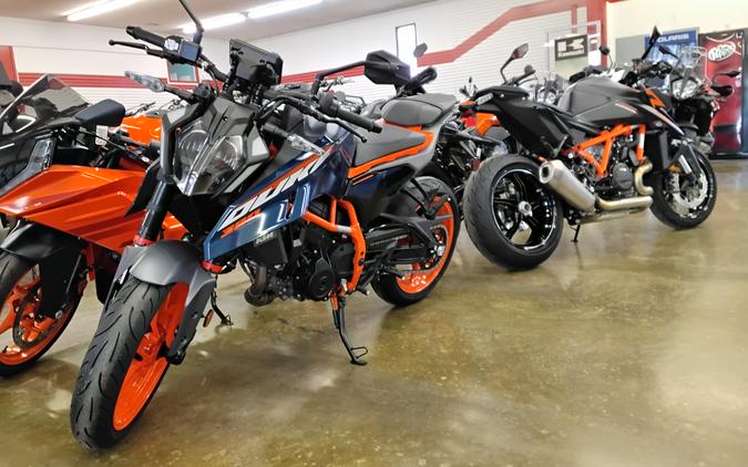 2024 KTM Duke 390