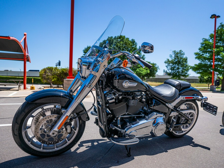 2024 Harley-Davidson Fat Boy 114 VIVID BLACK W/ PINSTRIPE