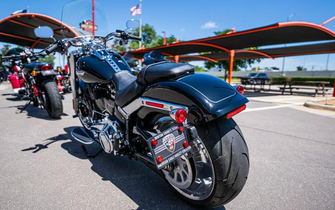 2024 Harley-Davidson Fat Boy 114 VIVID BLACK W/ PINSTRIPE