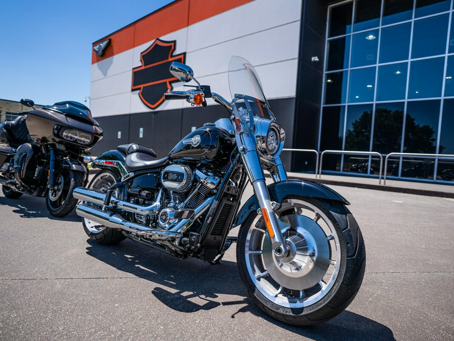 2024 Harley-Davidson Fat Boy 114 VIVID BLACK W/ PINSTRIPE