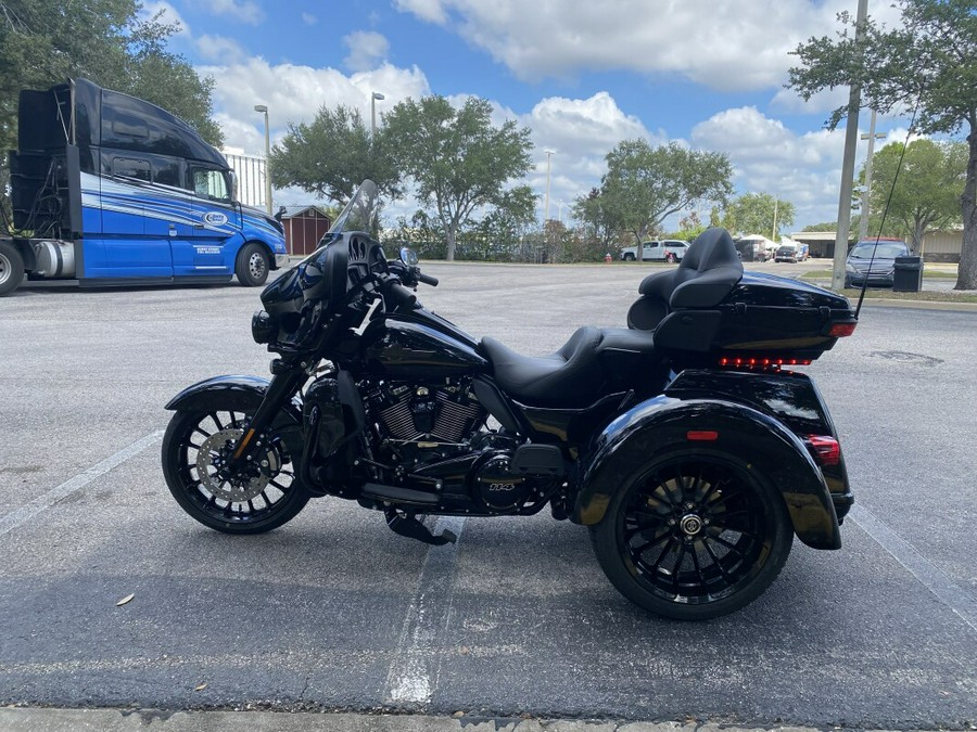 2025 Harley-Davidson® Tri Glide® Ultra