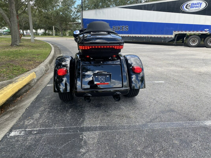 2025 Harley-Davidson® Tri Glide® Ultra