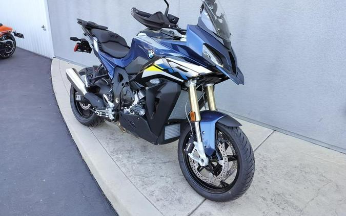 2024 BMW S 1000 XR Gravity Blue Metallic