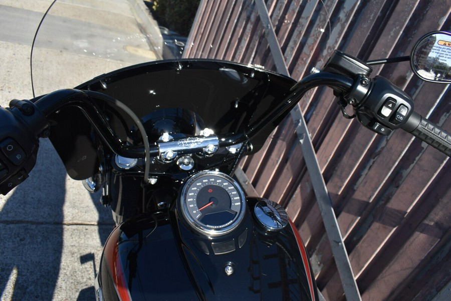 2025 Harley-Davidson® Heritage Classic FLHC