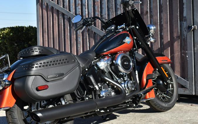 2025 Harley-Davidson® Heritage Classic FLHC