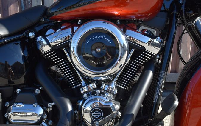 2025 Harley-Davidson® Heritage Classic FLHC