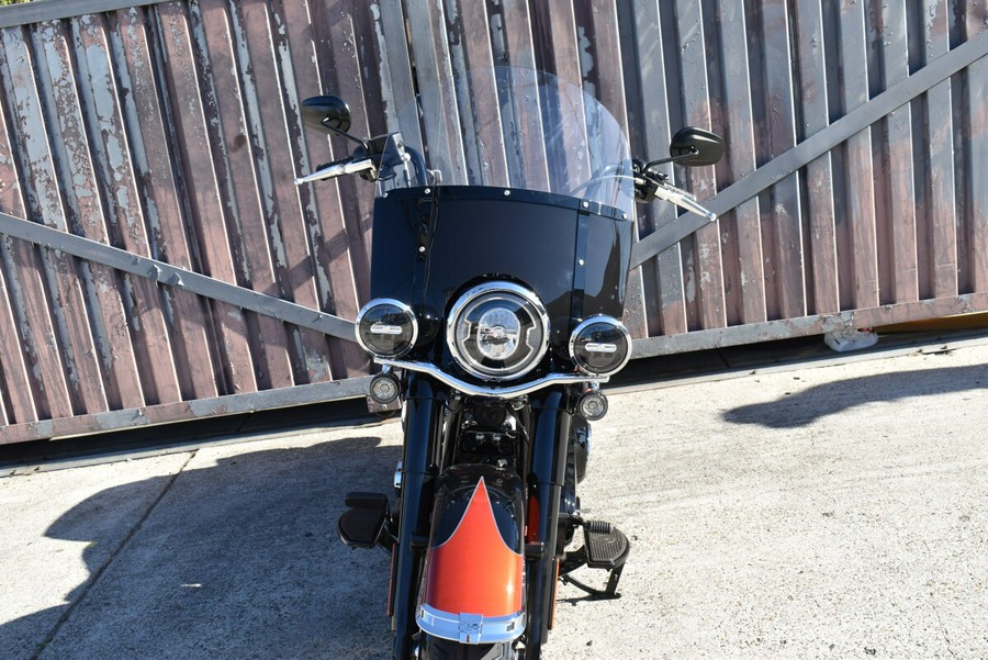 2025 Harley-Davidson® Heritage Classic FLHC