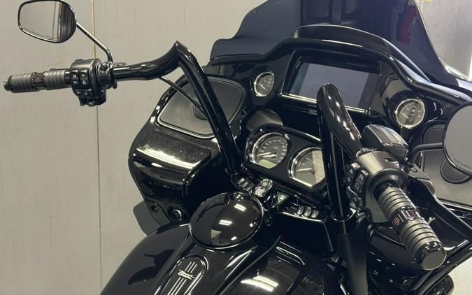 FLTRT 2023 Road Glide® 3