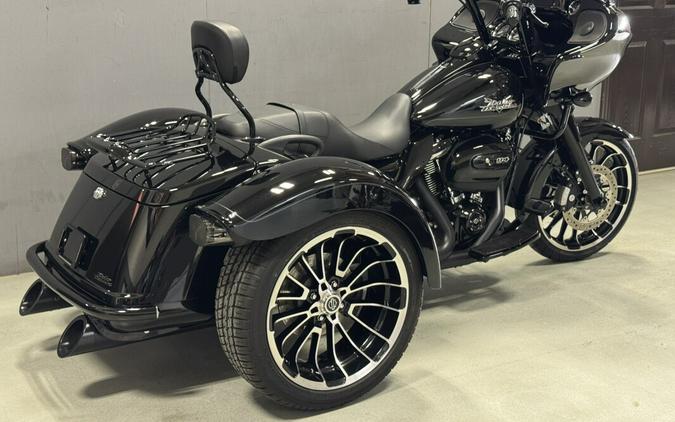 FLTRT 2023 Road Glide® 3