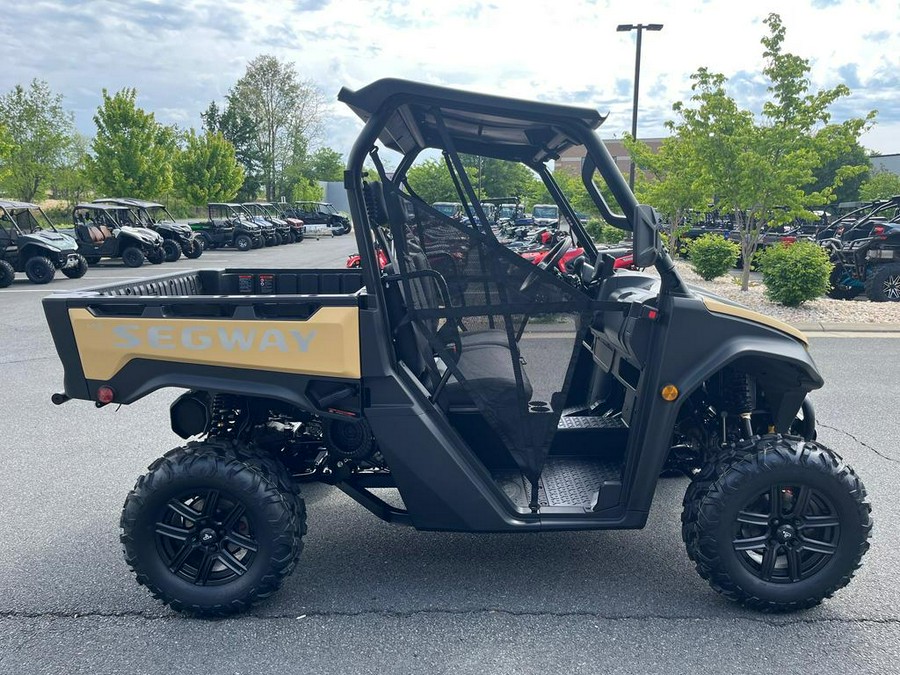 2025 Segway UT6 P