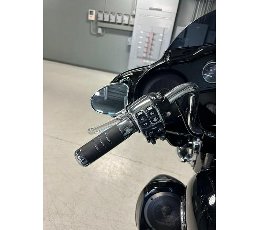 2022 Harley-Davidson® FLHXS - Street Glide® Special