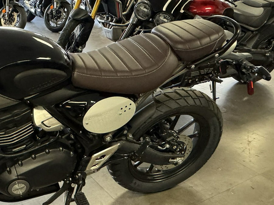 2025 Triumph Scrambler 400 X Phantom Black Silver Ice