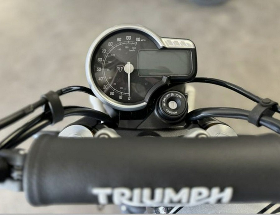 2025 Triumph Scrambler 400 X Phantom Black Silver Ice