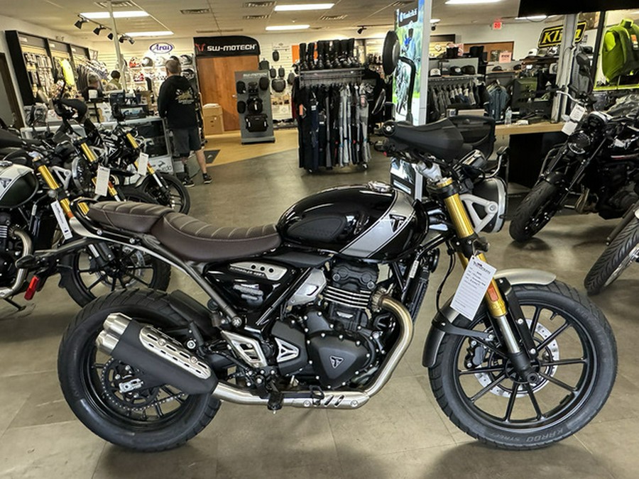 2025 Triumph Scrambler 400 X Phantom Black Silver Ice