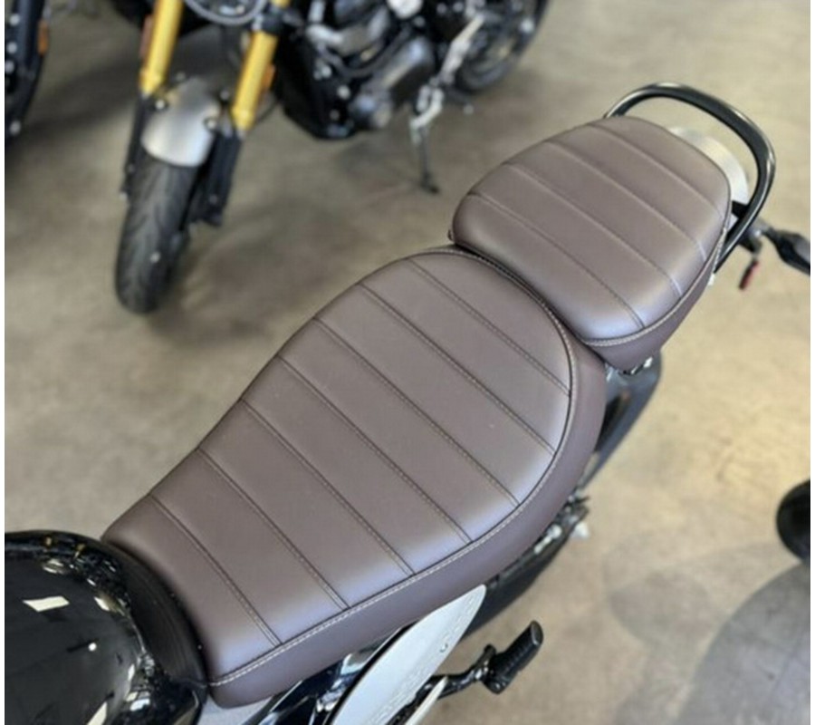 2025 Triumph Scrambler 400 X Phantom Black Silver Ice