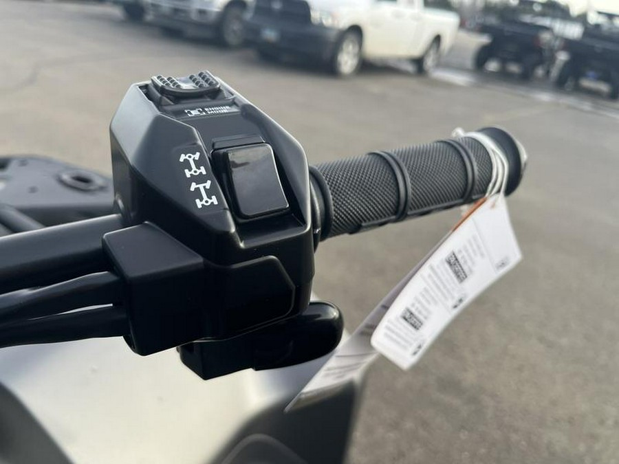 2026 Can-Am® 1GTA OUTLANDER