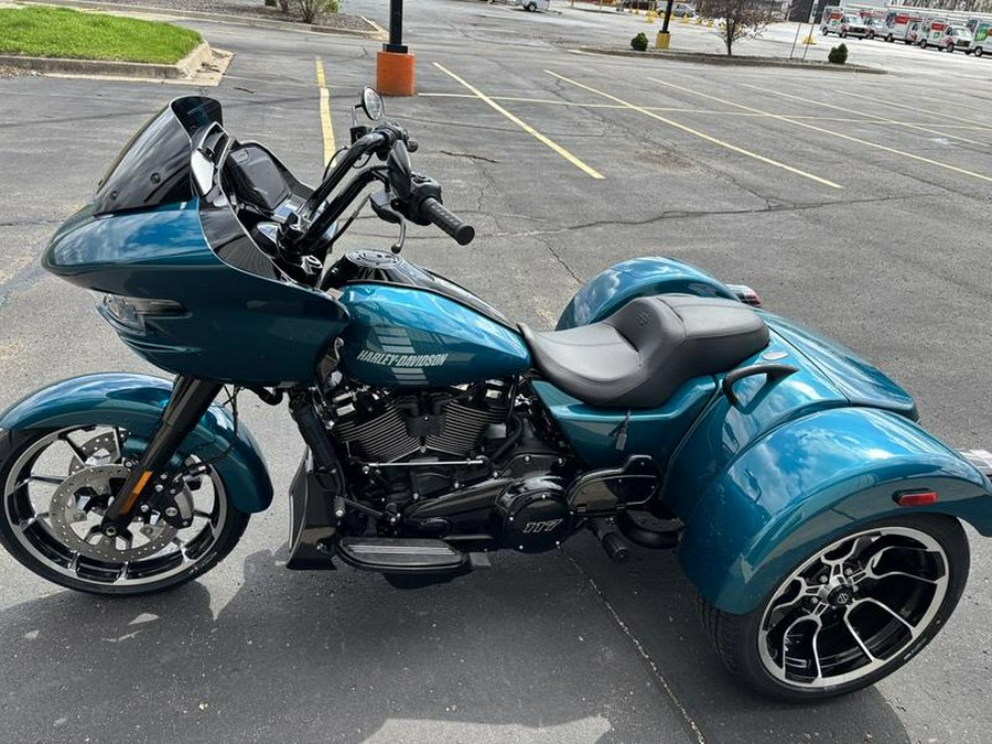 2026 Harley-Davidson® FLTRT - Road Glide® 3