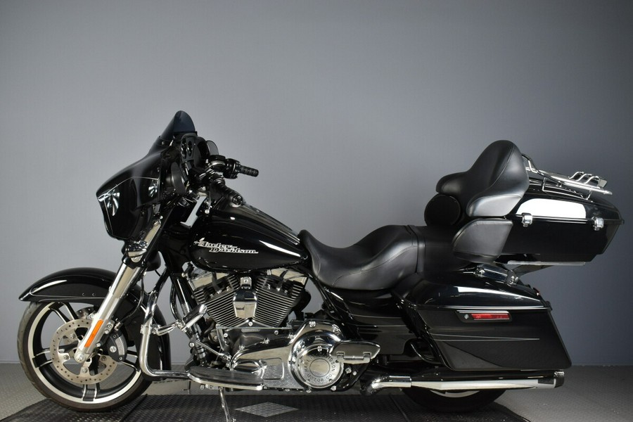 2015 Harley-Davidson Street Glide Special