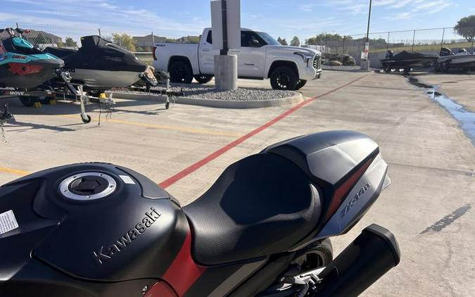 2025 Kawasaki Ninja® ZX™-14R ABS