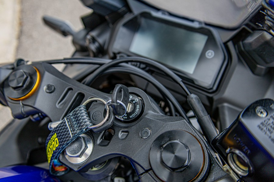 2026 YAMAHA YZFR3 ABS