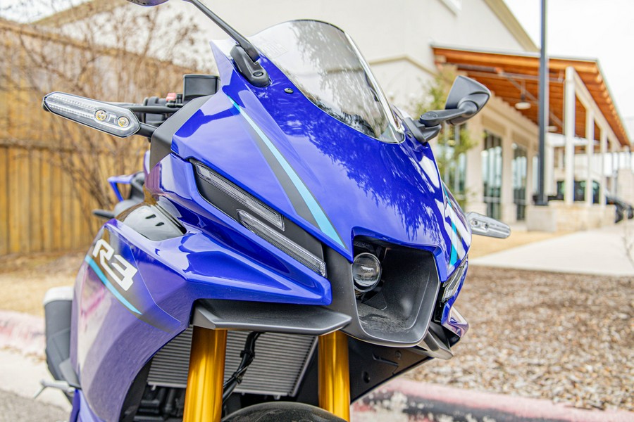 2026 YAMAHA YZFR3 ABS