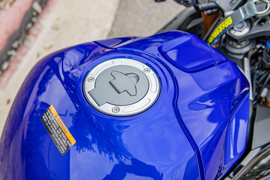 2026 YAMAHA YZFR3 ABS