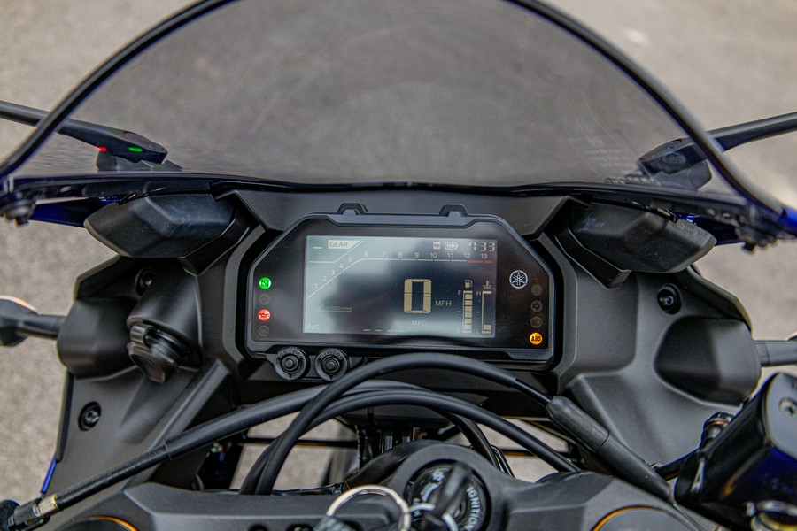 2026 YAMAHA YZFR3 ABS