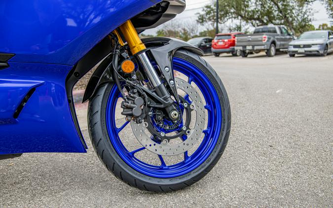 2026 YAMAHA YZFR3 ABS