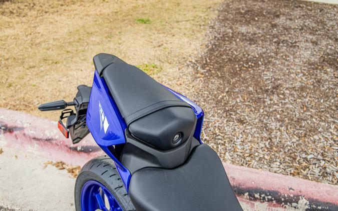 2026 YAMAHA YZFR3 ABS