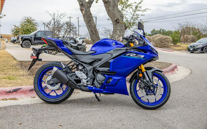 2026 YAMAHA YZFR3 ABS