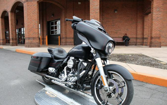 2016 Harley-Davidson FLHXS - Street Glide Special