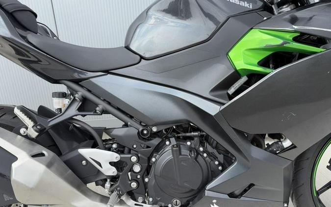 2023 Kawasaki Ninja® 400 Metallic Magnetic Dark Gray/Twilight Blue
