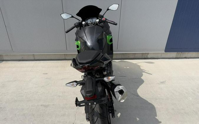2023 Kawasaki Ninja® 400 Metallic Magnetic Dark Gray/Twilight Blue
