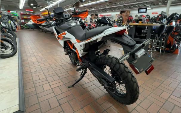 2025 KTM 390 ADVENTURE R