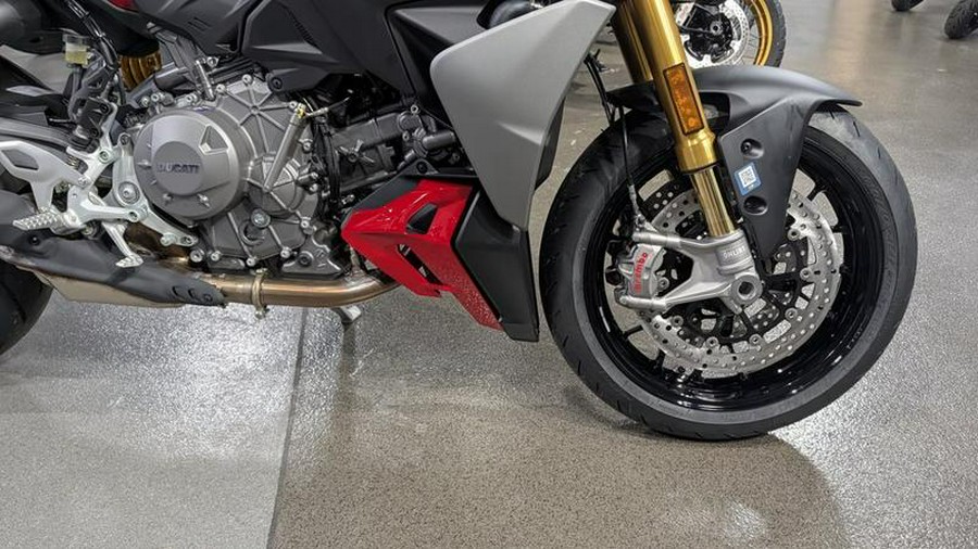 2026 Ducati Streetfighter V2S DEMO