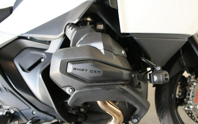 2026 BMW Motorrad R 1300 RT
