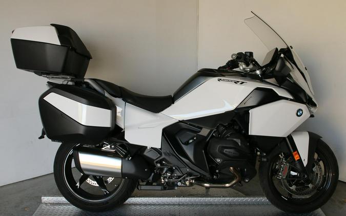 2026 BMW Motorrad R 1300 RT