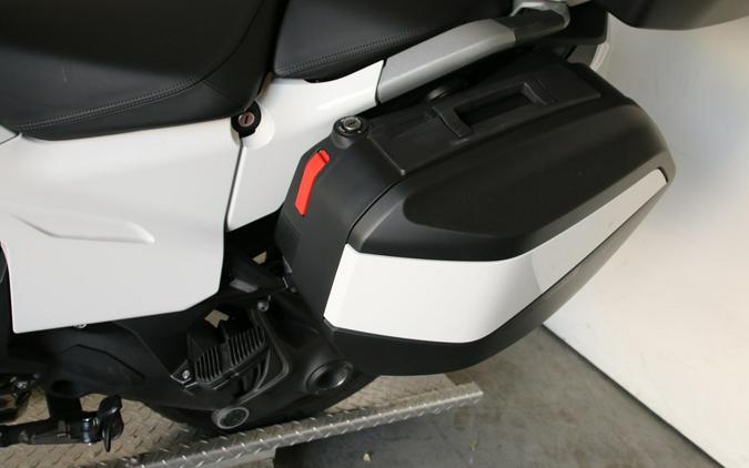 2026 BMW Motorrad R 1300 RT