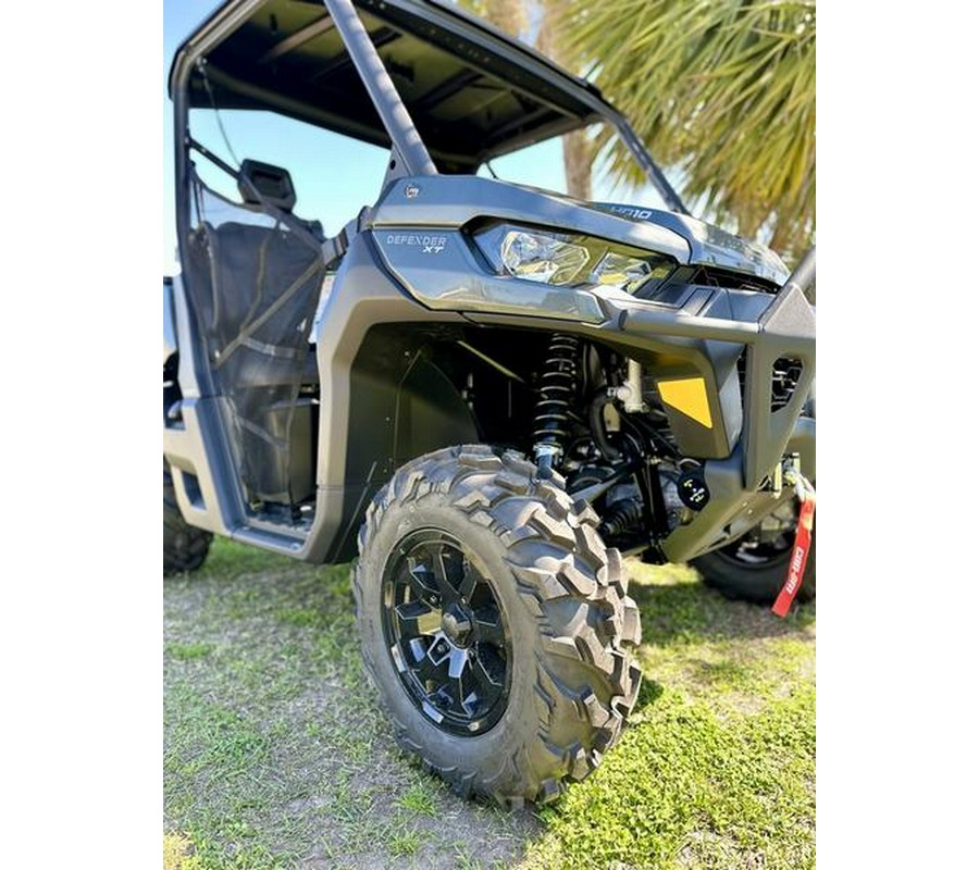 2024 Can-Am® Defender XT HD10