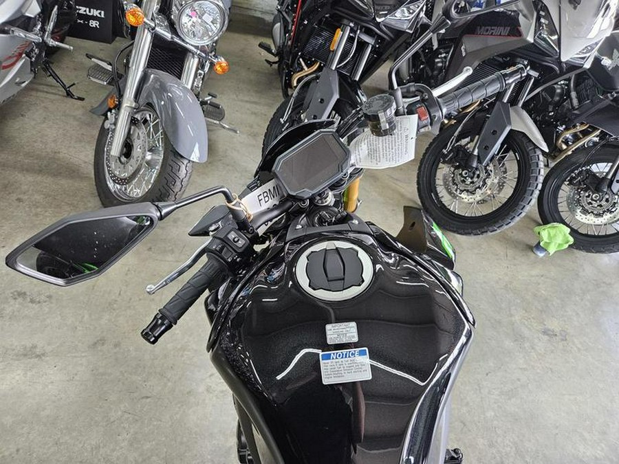 2024 Kawasaki Z900 SE ABS