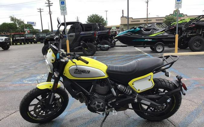 2016 Ducati Scrambler Flat Track Pro