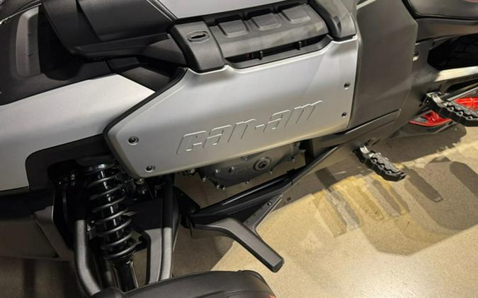 2025 Can-Am Canyon? XT