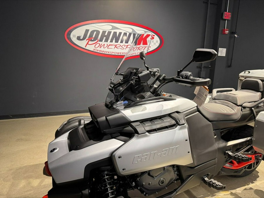 2025 Can-Am Canyon? XT