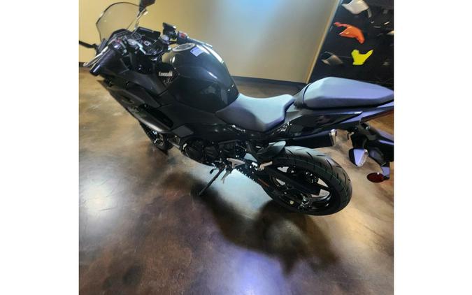 2024 Kawasaki Ninja® 500