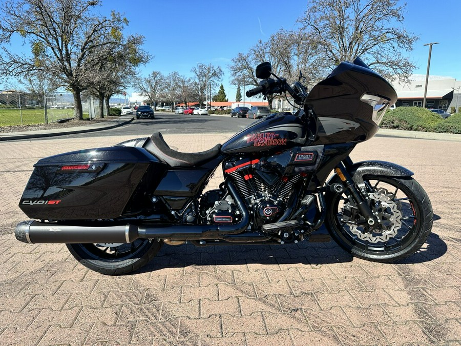 FLTRXSTSE 2024 CVO™ Road Glide® ST