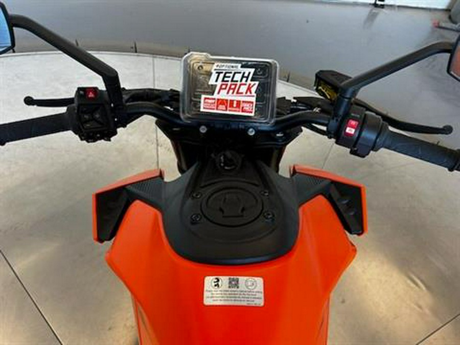 2024 KTM 990 Duke