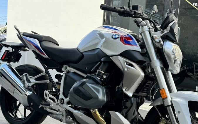 2022 BMW R 1250 R Light White / Racing Blue / Racing Red