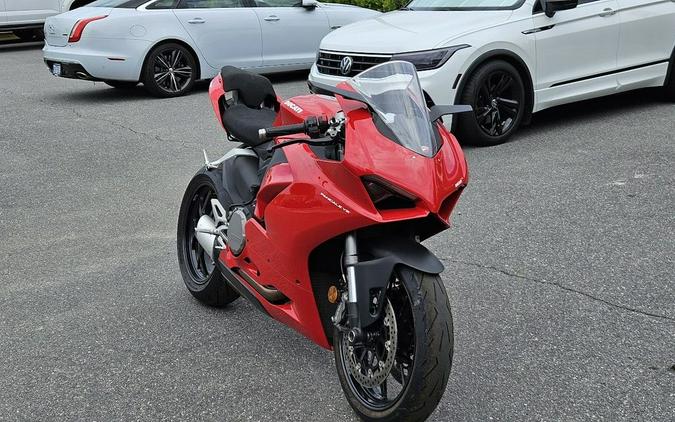 2022 Ducati Panigale V2 Ducati Red