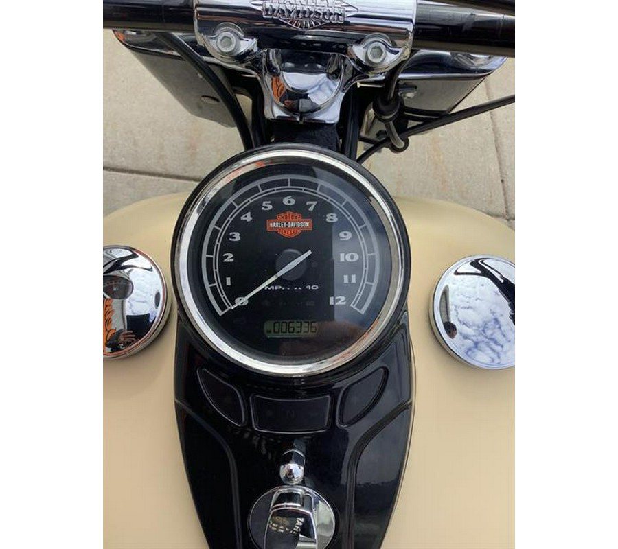 2015 Harley-Davidson Softail Slim®