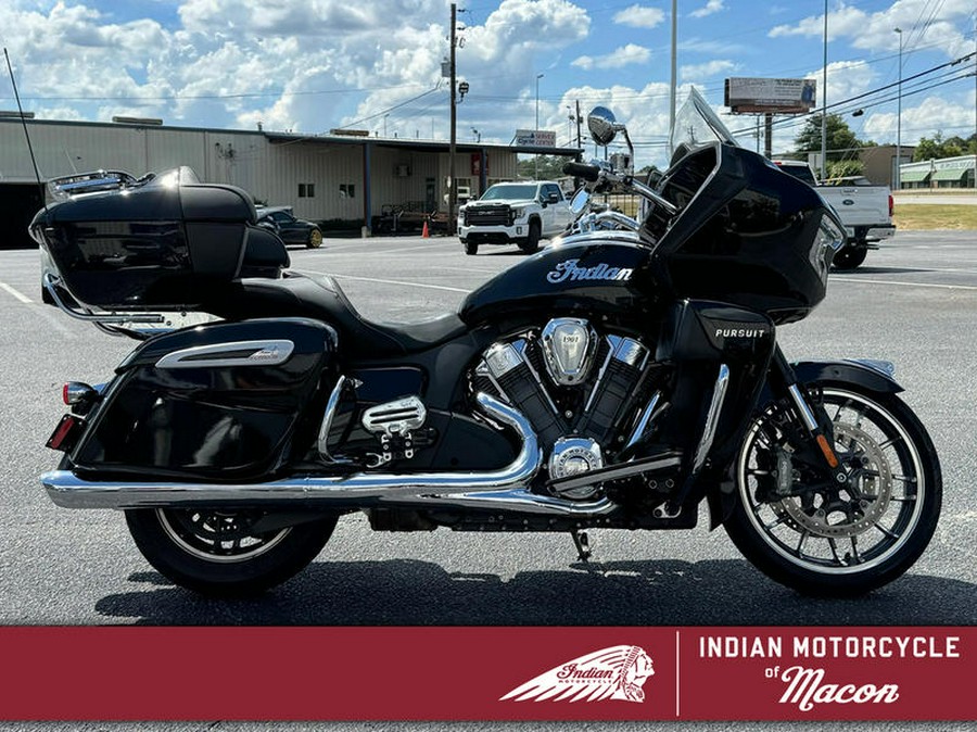 2023 Indian Motorcycle® Pursuit Limited with Premium Package Black Metallic